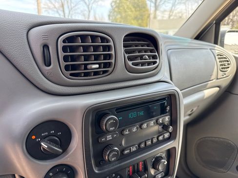 Used 2008 Chevrolet TrailBlazer LS image 16