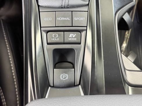 Used 2026 Toyota Camry SE AWD/4WD image 45