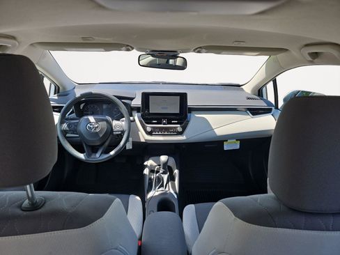 Used 2025 Toyota Corolla LE FWD image 14