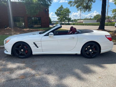 Used 2015 Mercedes-Benz SL 400 image 2