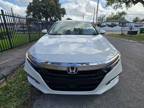 Used 2018 Honda Accord Sedan image 2
