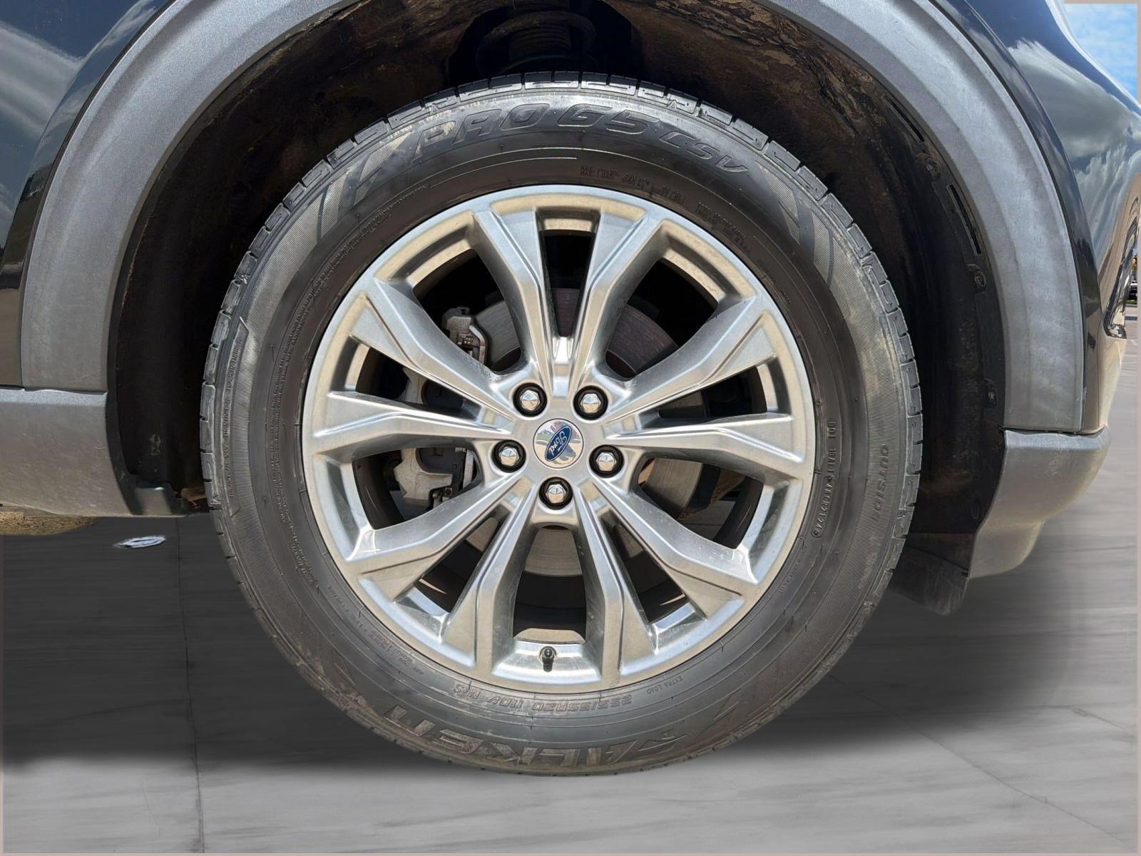 Used 2021 Ford Explorer XLT w/ Equipment Group 202A RWD image 12