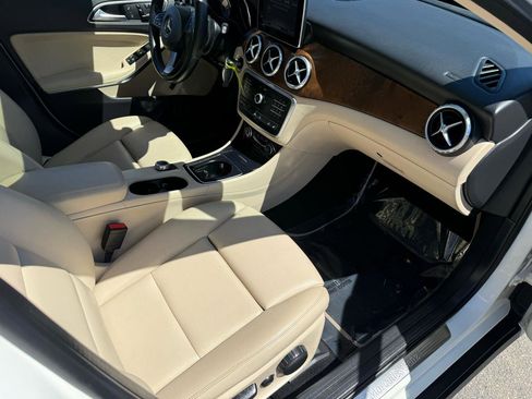 Used 2016 Mercedes-Benz GLA 250 4MATIC image 18