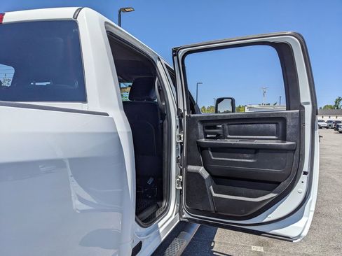 Used 2024 RAM 2500 Tradesman w/ Chrome Appearance Group AWD/4WD image 52