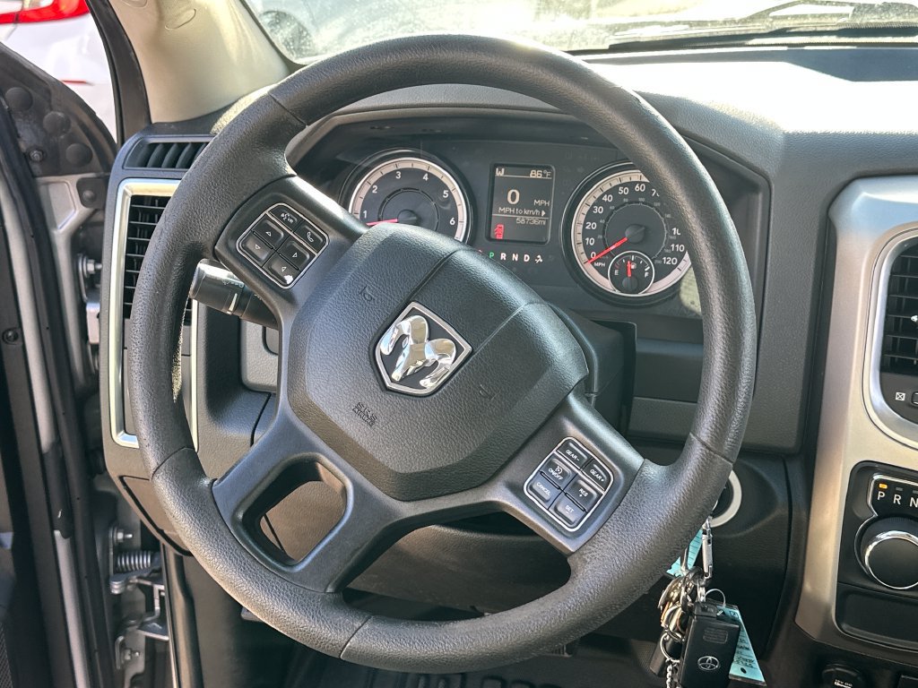 Used 2019 RAM 1500 Classic SLT RWD image 18
