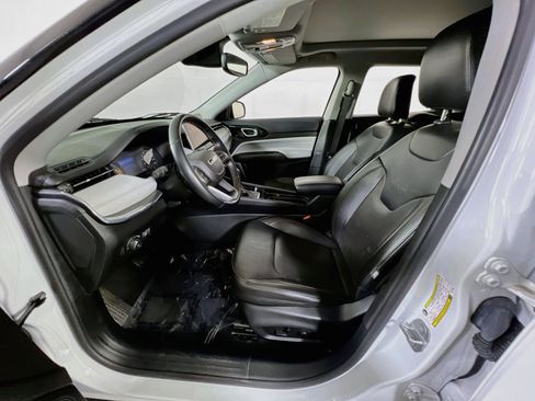 Used 2022 Jeep Compass Limited w/ Sun and Sound Group AWD/4WD image 19