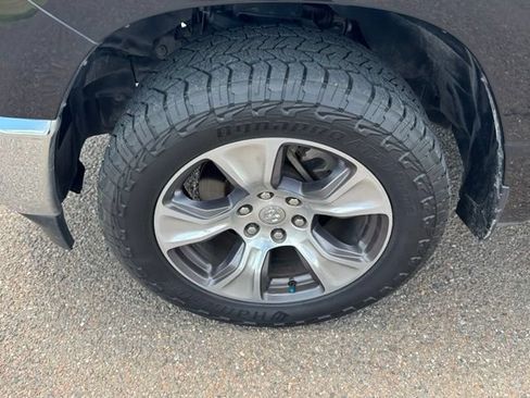 Used 2023 RAM 1500 Laramie AWD/4WD image 8