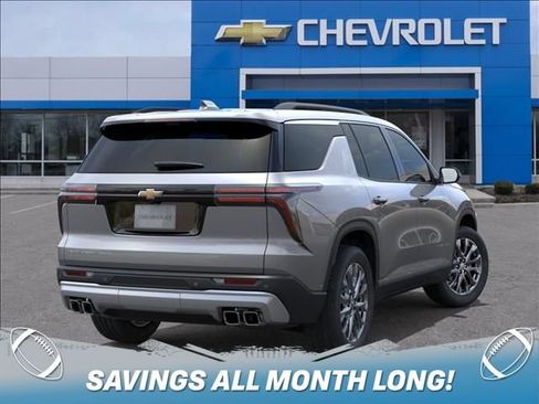 New 2026 Chevrolet Traverse LT w/ Sun and Wheel Package AWD/4WD image 4