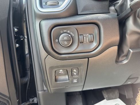 New 2026 RAM 1500 Big Horn AWD/4WD image 17