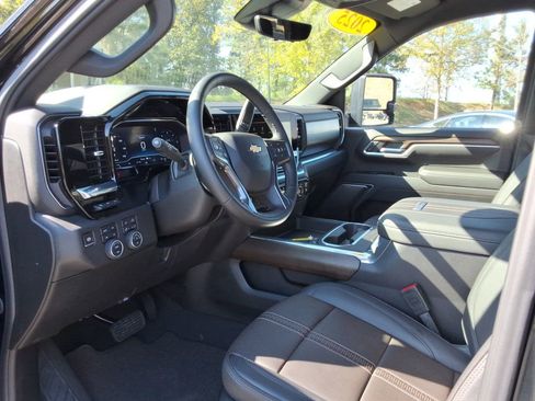 Certified 2025 Chevrolet Silverado 2500 High Country w/ Technology Package image 25