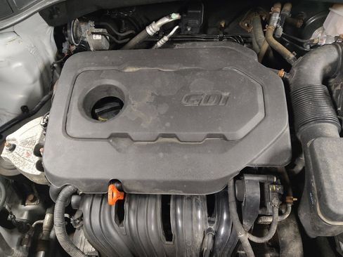 Used 2017 Hyundai Santa Fe Sport image 30