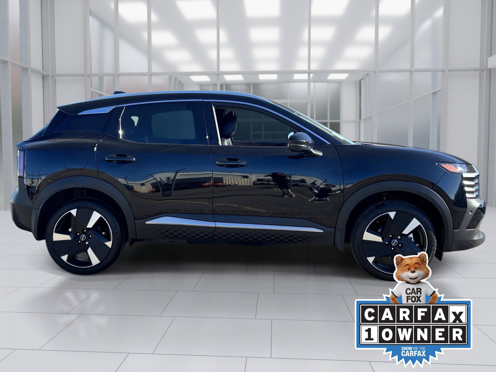 Used 2026 Nissan Kicks SR w/ Cold Weather Package FWD image 7