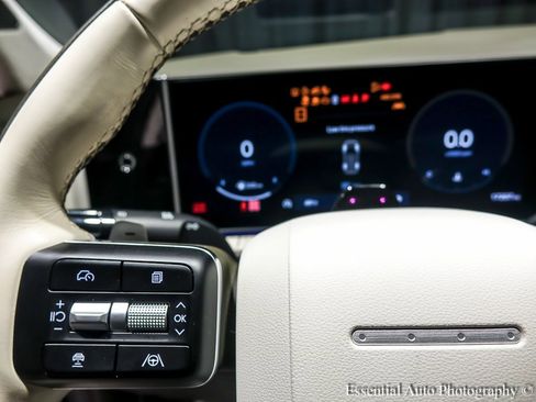 Used 2025 Hyundai Santa Fe Calligraphy image 21