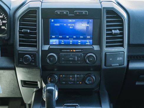 Used 2020 Ford F150 XLT w/ Equipment Group 302A Luxury AWD/4WD image 30