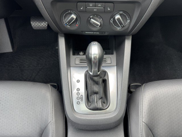 Used 2014 Volkswagen Jetta TDI FWD image 18