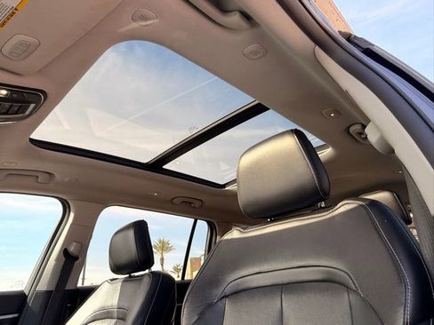 Used 2021 Jeep Grand Cherokee L Limited RWD image 14
