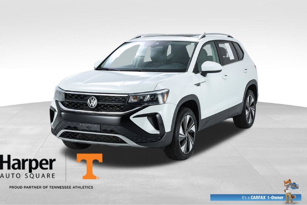 Used 2023 Volkswagen Taos SE w/ Panoramic Sunroof Package AWD/4WD image 1