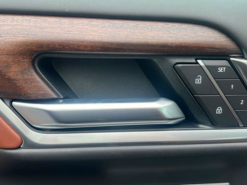 New 2026 GMC Sierra 1500 Denali Ultimate AWD/4WD image 9