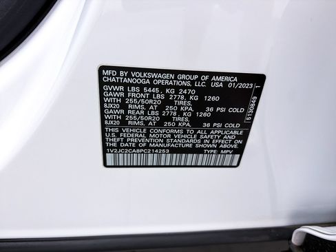 Used 2023 Volkswagen Atlas Cross Sport SE w/ Panoramic Sunroof Package FWD image 37