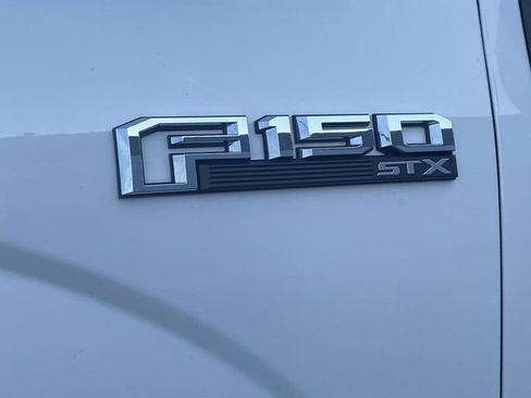Used 2020 Ford F150 XL w/ Equipment Group 101A Mid RWD image 5