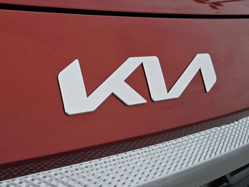 New 2026 Kia Seltos S image 4