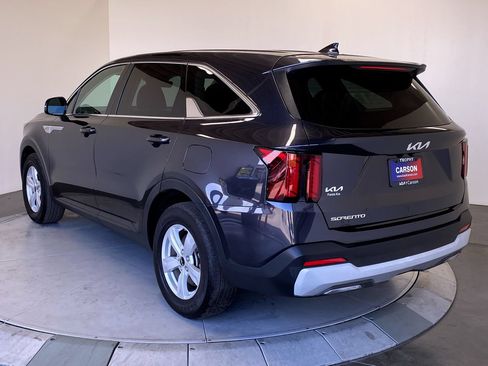 Certified 2026 Kia Sorento LX FWD image 3