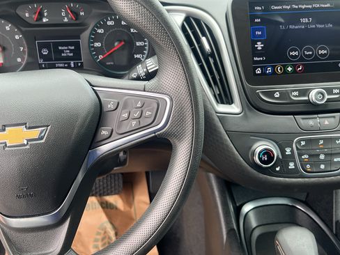 Used 2025 Chevrolet Malibu LT FWD image 31