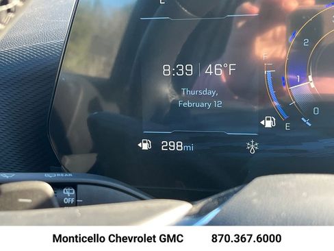 New 2026 Chevrolet Equinox LT w/ LPO, Floor Liner Package image 12