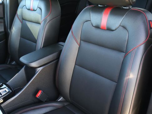 Used 2024 Chevrolet Trax RS image 13