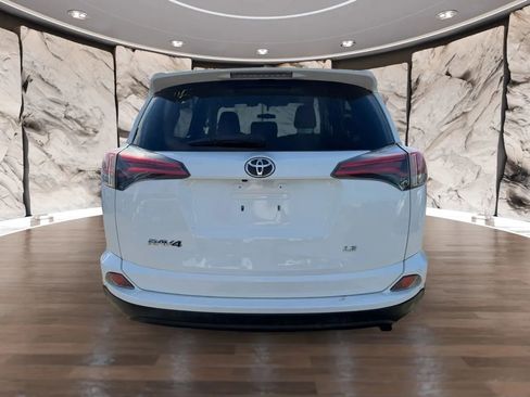 Used 2016 Toyota RAV4 LE image 7