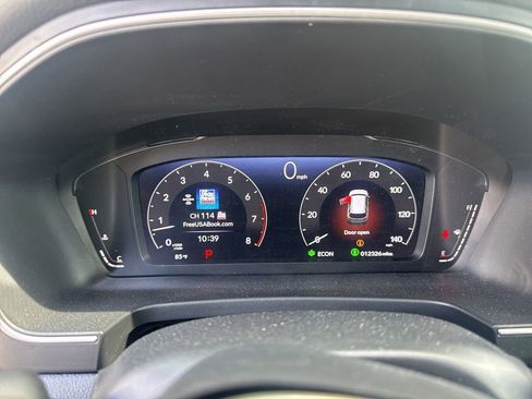 Used 2025 Honda Pilot Black Edition image 6