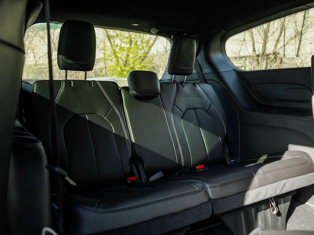 New 2026 Chrysler Pacifica Select AWD/4WD image 13