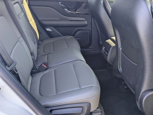 Used 2024 Lincoln Corsair Reserve image 19