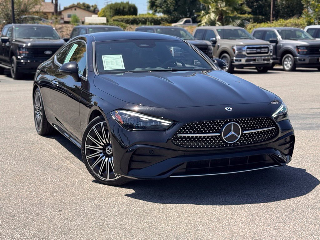 Used 2025 Mercedes-Benz CLE 300 4MATIC Coupe image 3