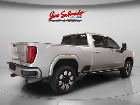 Used 2025 GMC Sierra 2500 Denali w/ Denali Reserve Package AWD/4WD image 6