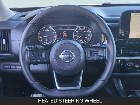 Used 2025 Nissan Pathfinder SL AWD/4WD image 12