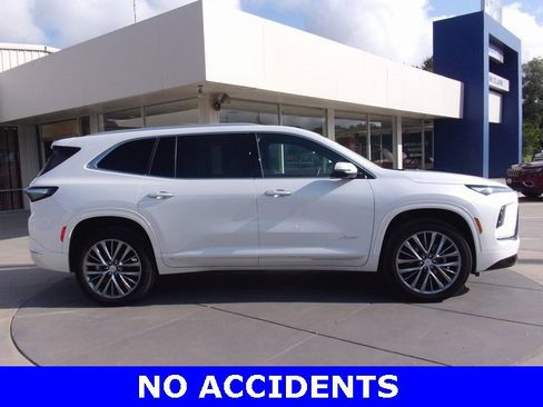 Used 2025 Buick Enclave Avenir w/ Trailering Package, 5000 lbs. image 2