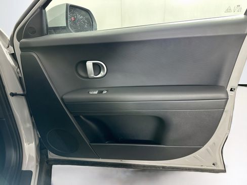 Used 2024 Hyundai Ioniq 5 SEL RWD image 32