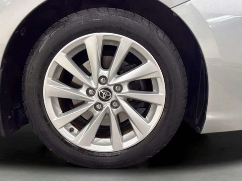 Used 2022 Toyota Camry SE FWD image 37