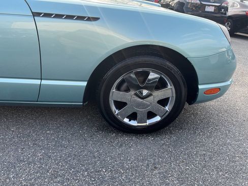 Used 2002 Ford Thunderbird Deluxe image 28