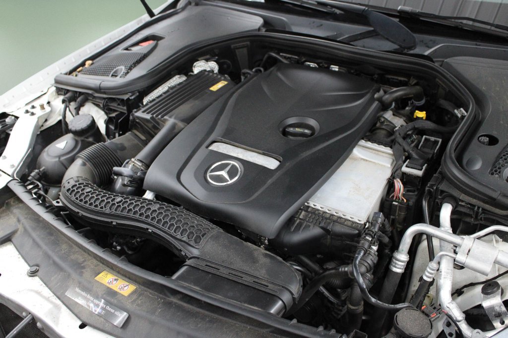 Used 2017 Mercedes-Benz E 300 4MATIC image 43