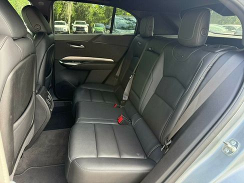 Used 2025 Cadillac XT4 Premium Luxury FWD image 7