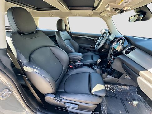 Certified 2023 MINI Cooper S image 28