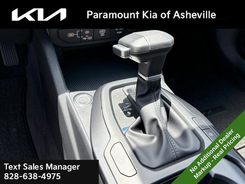 New 2026 Kia K4 FWD image 27