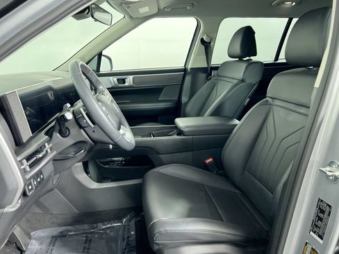 Used 2024 Hyundai Santa Fe SEL FWD image 12