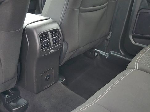 Used 2024 Ford Escape Active image 17