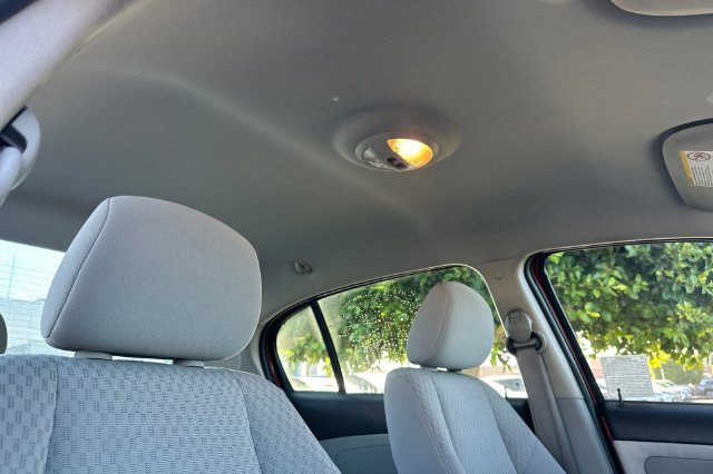Used 2005 Chevrolet Cobalt LS w/ Preferred Equipment Group FWD image 18