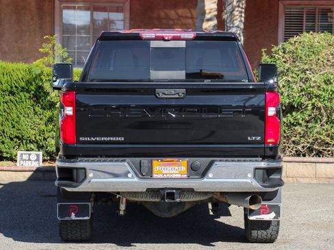 Used 2020 Chevrolet Silverado 2500 LTZ w/ LTZ Premium Package image 7