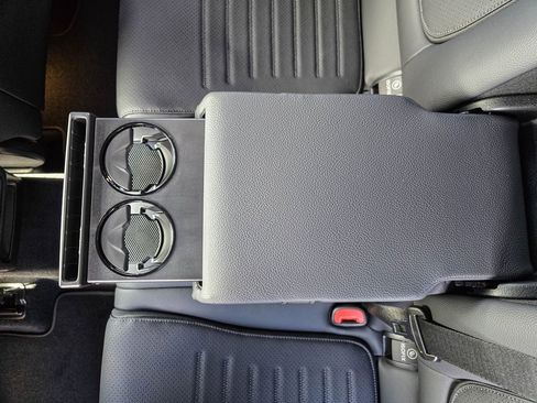 New 2025 Mercedes-Benz GLC 300 4MATIC image 27