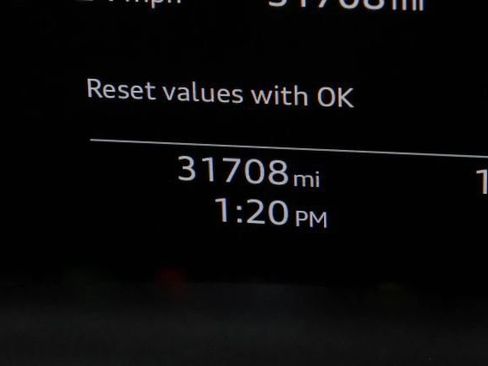 Used 2022 Audi Q8 Premium Plus w/ Premium Plus Package AWD/4WD image 27